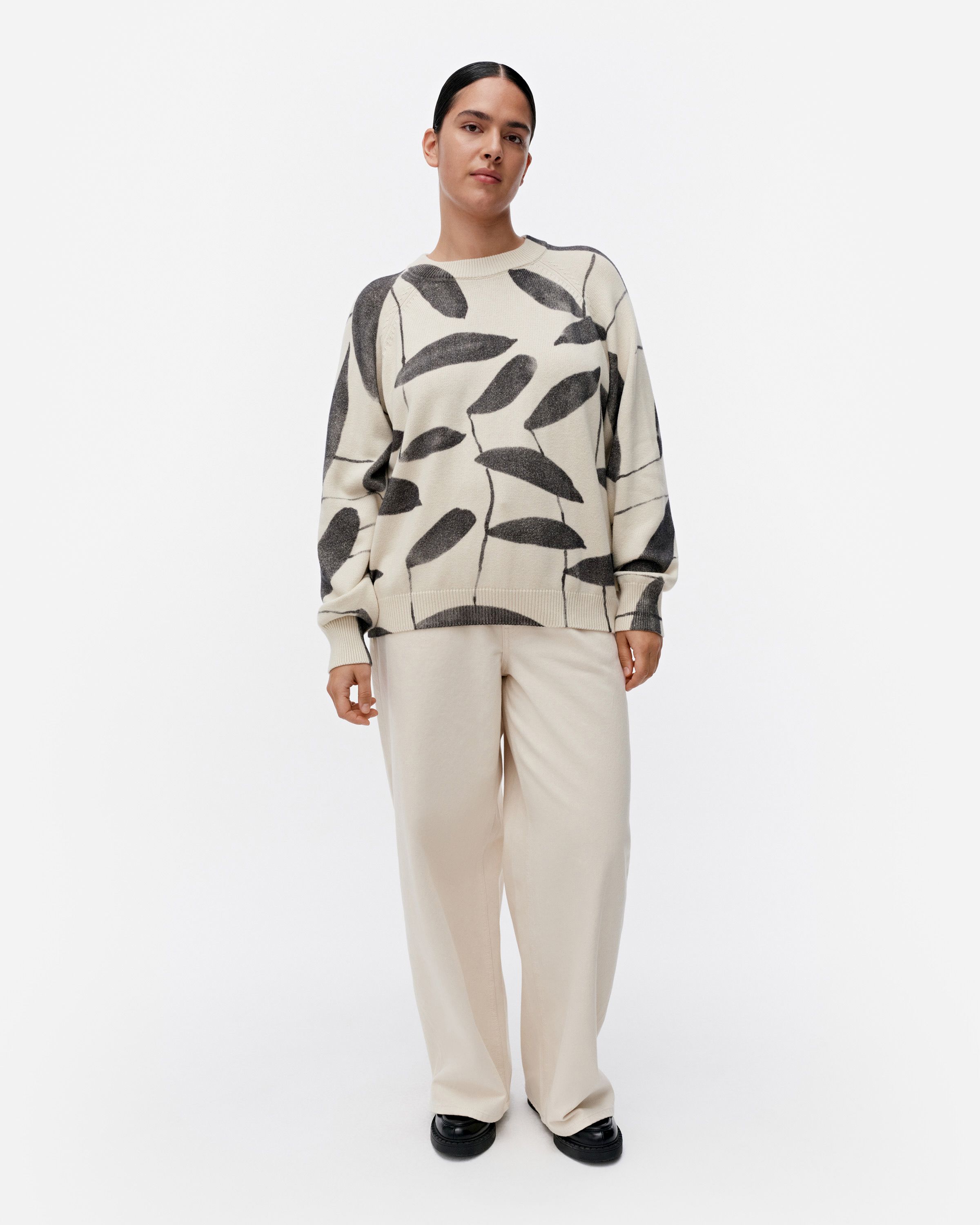 Viivoja Paju Knitted pullover