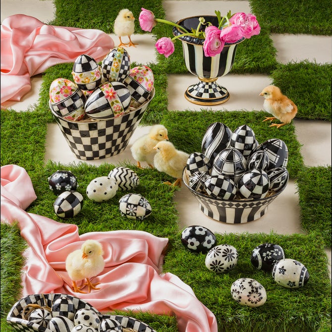 Courtly Stripe Tabletop Urn