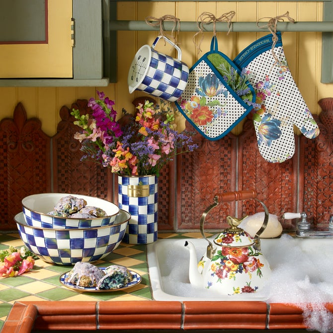 Royal Check Utensil Holder