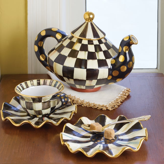 Courtly Check Ceramic Teapot