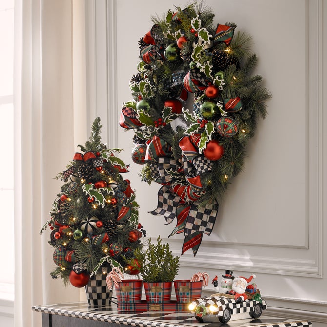 Tartastic Illuminated Wreath