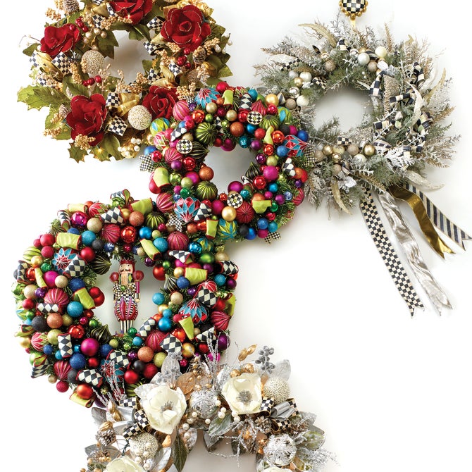 Courtly Check Wreath Hanger