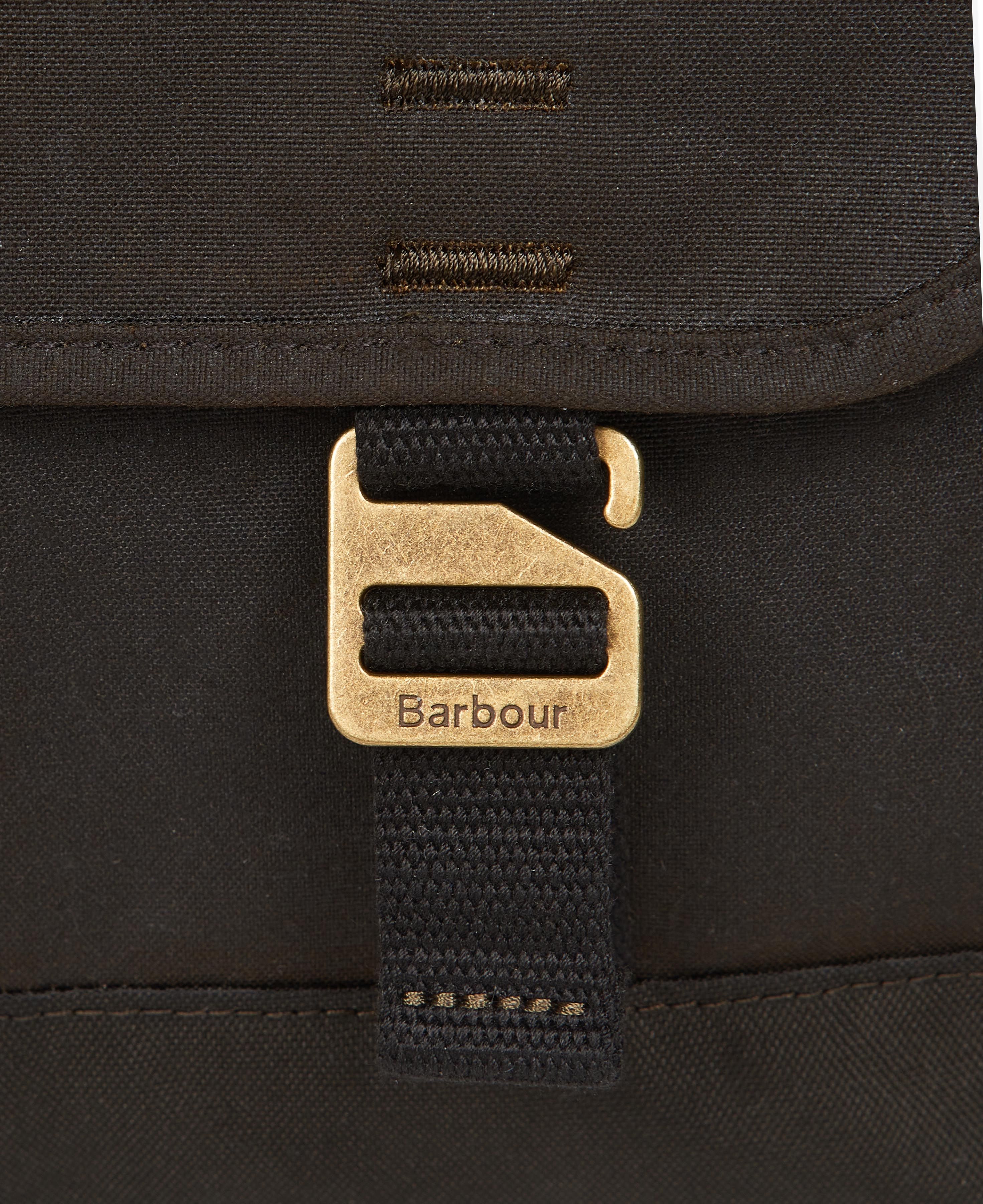 Barbour Essential Wax Messenger bag