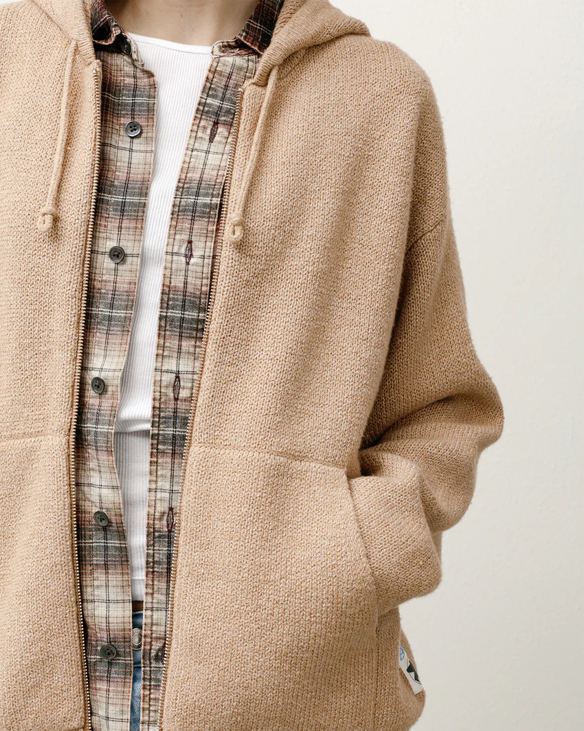 HOODED ZIP SWEATER