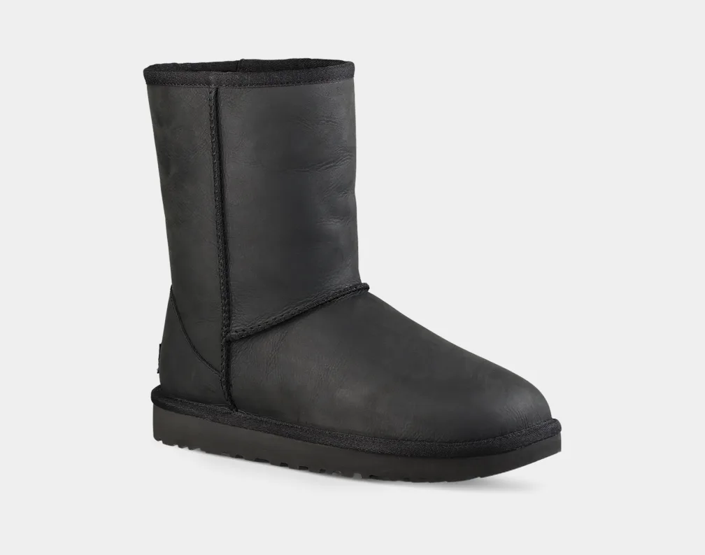 UGG® Classic Short Leather