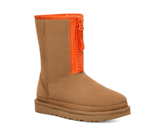 UGG® Classic Short Zipper Tape Logo