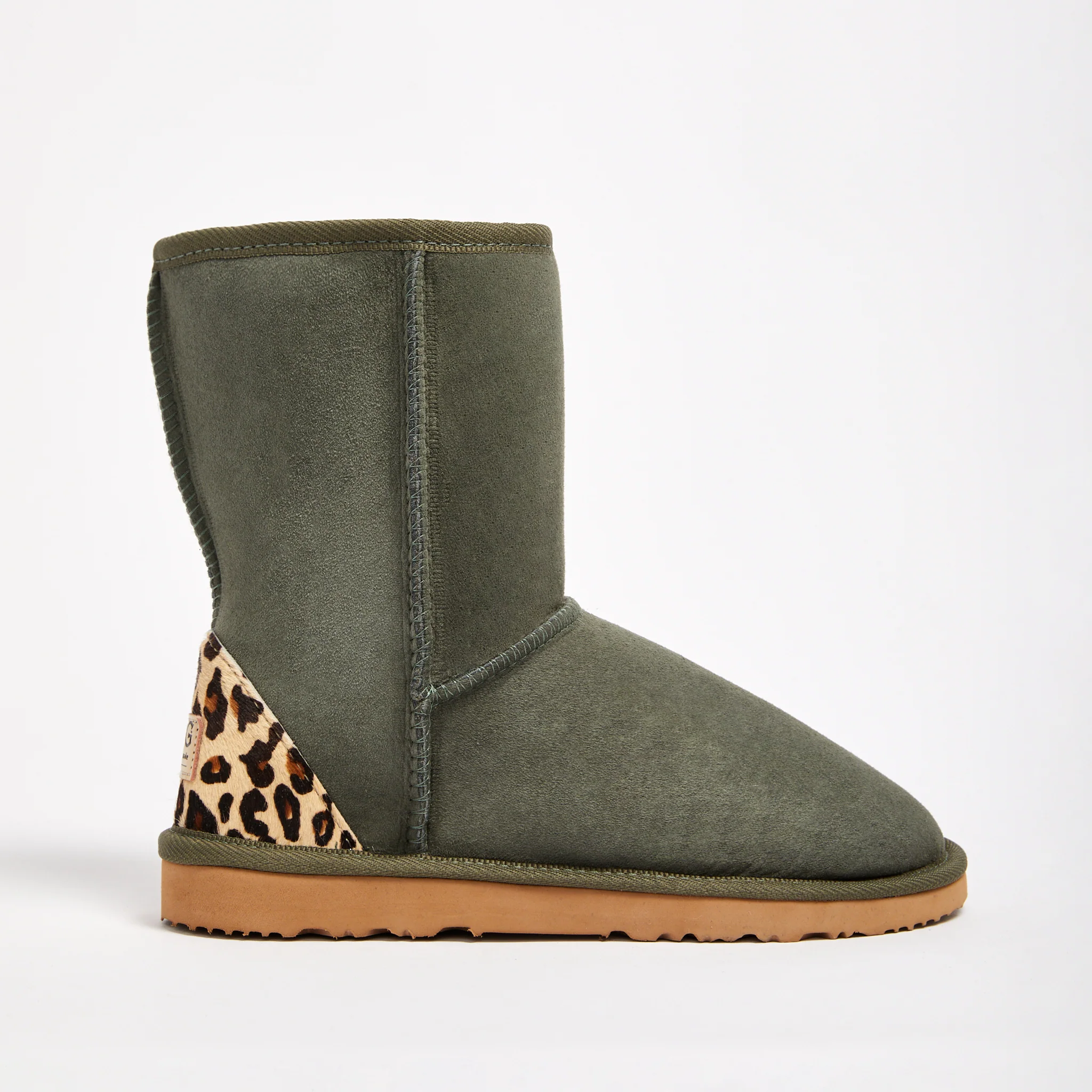 UGG® Women's Classic Mid Leopard