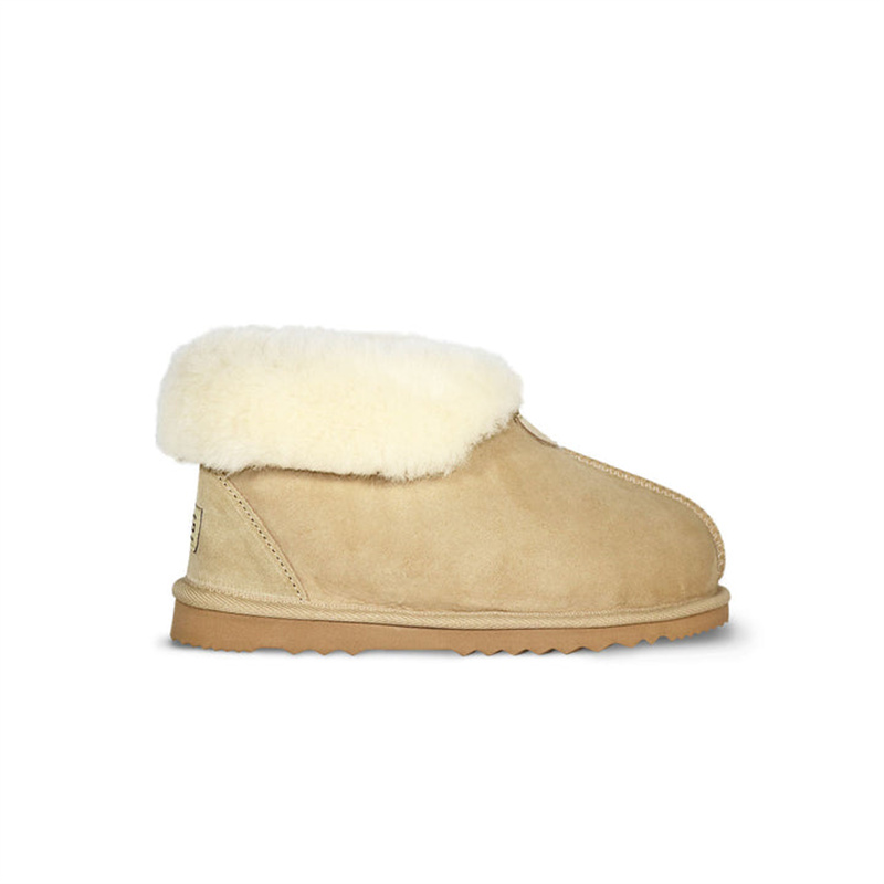 UGG® Women's Ankle Slipper Natural