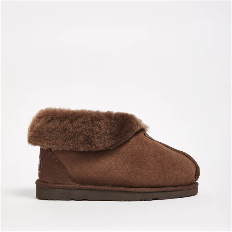 UGG® Women's Ankle Slipper Natural