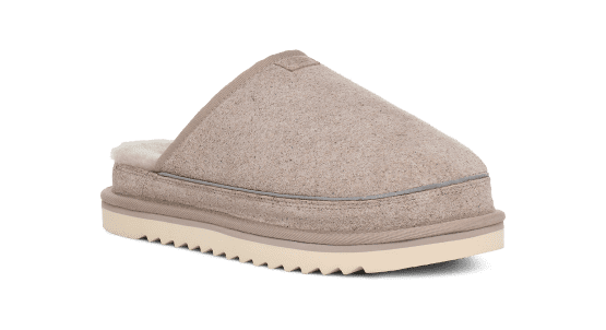 UGG® Scuff Cali Wave