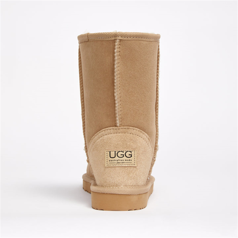 UGG® Women's Classic Mid Natural