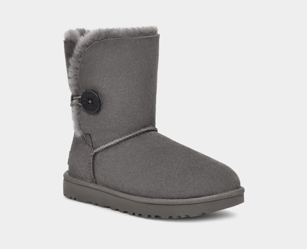 UGG® Best Seller Bailey Button II