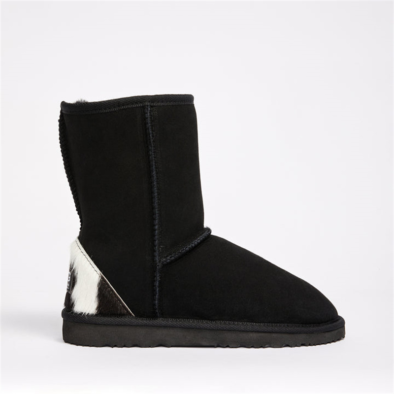 UGG® Women's Classic Mid Calf
