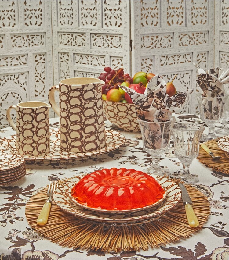 Happy Times Bouquet Square Tablecloth, 70