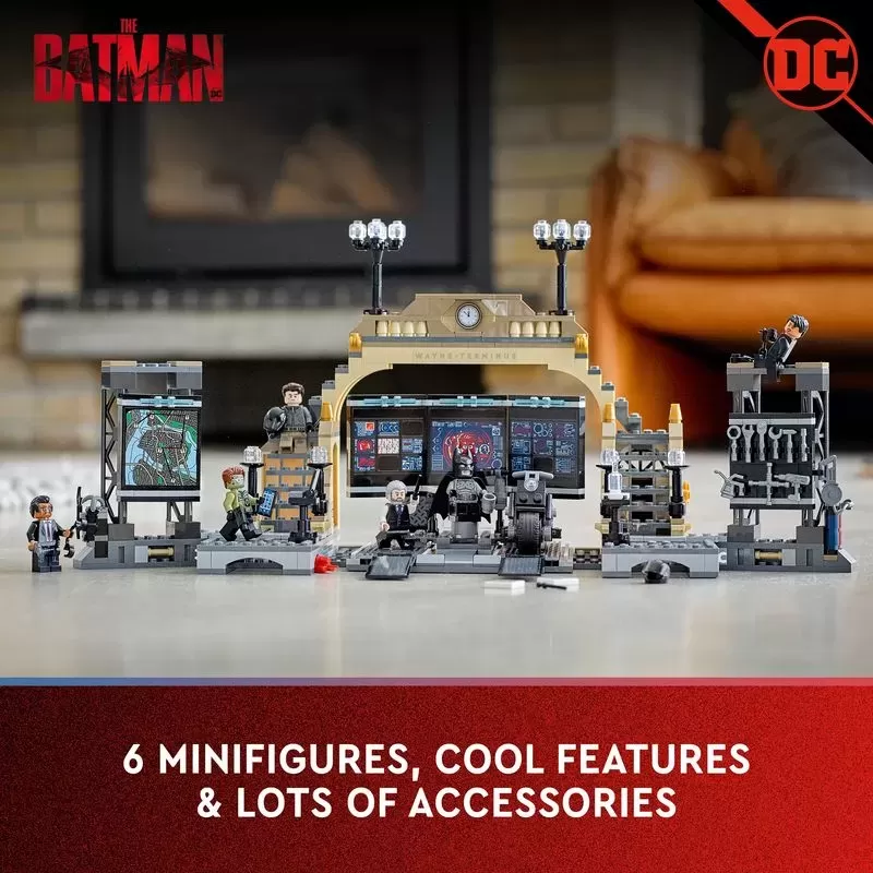 76183 SUPER HEROES BATCAVE: THE RIDDLER FACE-OFF