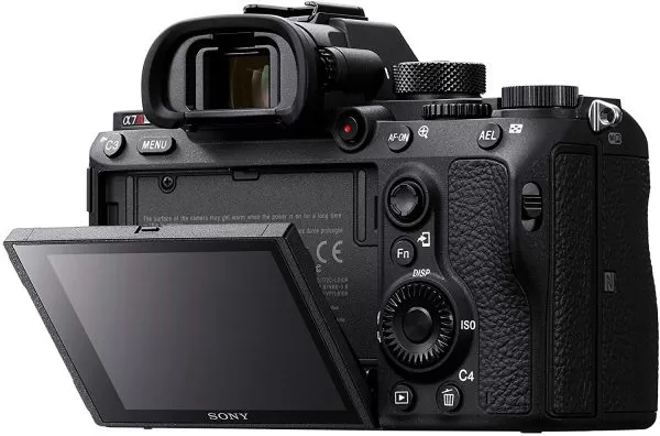 Sony a7R III Mirrorless Camera: 42.4MP Full Frame High Resolution Interchangeable Lens Digital Camera with Front End LSI Image Processor, 4K HDR Video and 3