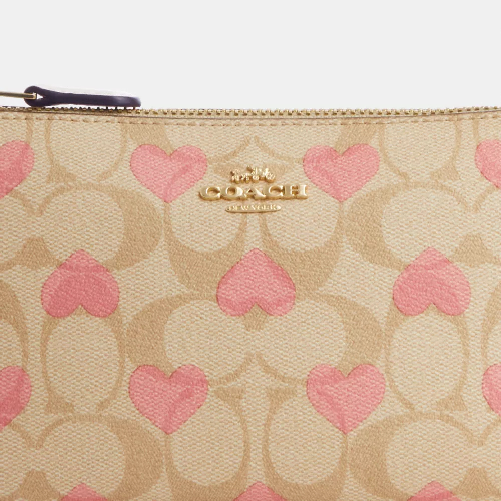 Nolita 19 In Signature Canvas With Heart Print