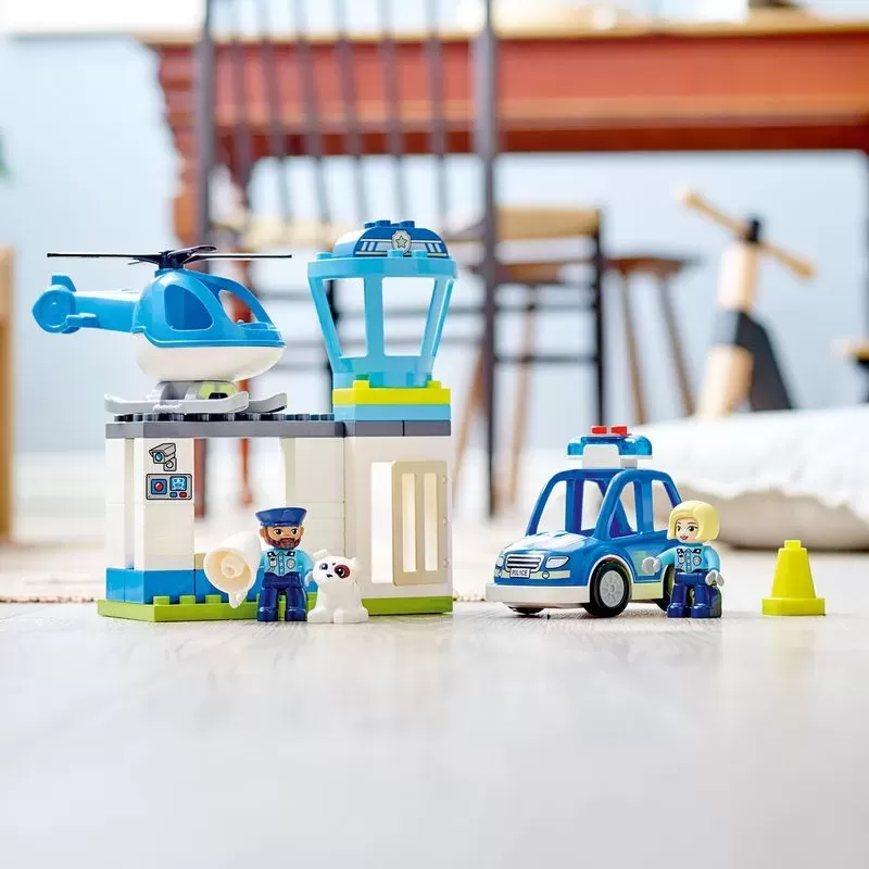 10959 DUPLO POLICE STATION & HELICOPTER