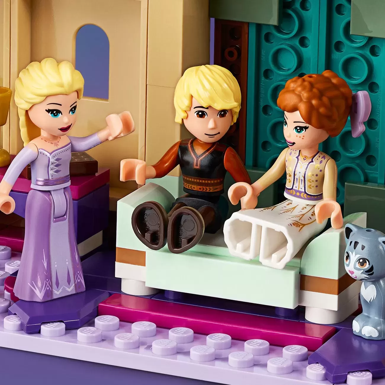 41167 DISNEY ARENDELLE CASTLE VILLAGE