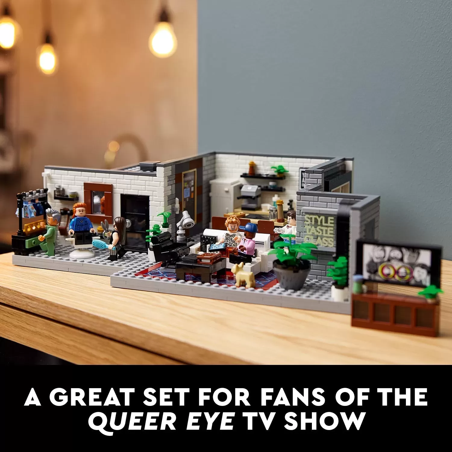 10291 ICONS QUEER EYE – THE FAB 5 LOFT