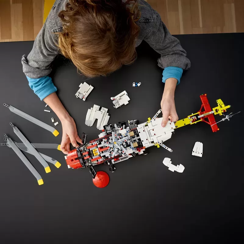 42145 TECHNIC AIRBUS H175 RESCUE HELICOPTER