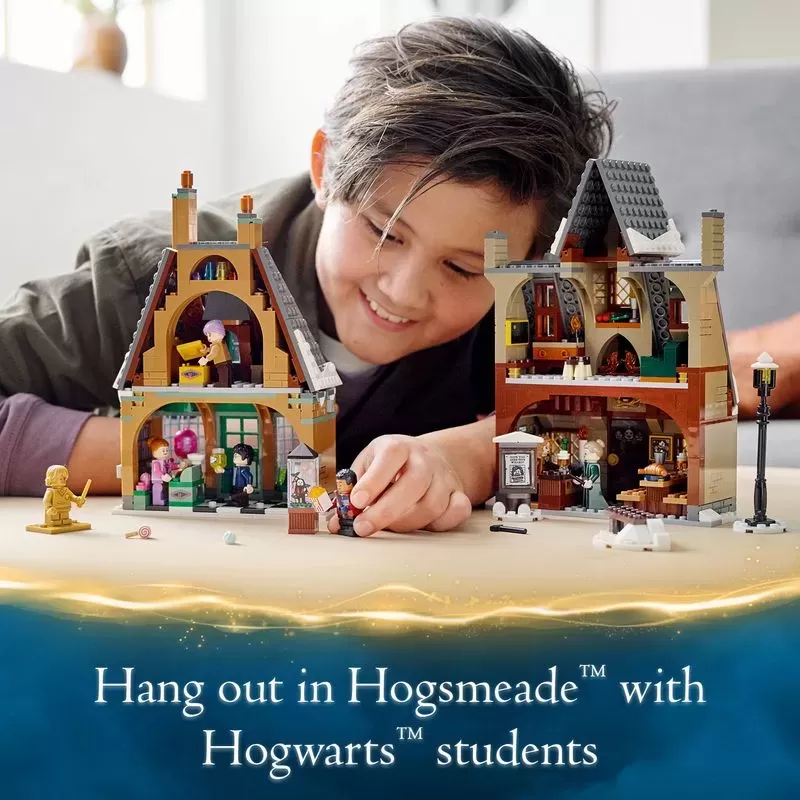76388 HARRY POTTER HOGSMEADE VILLAGE VISIT