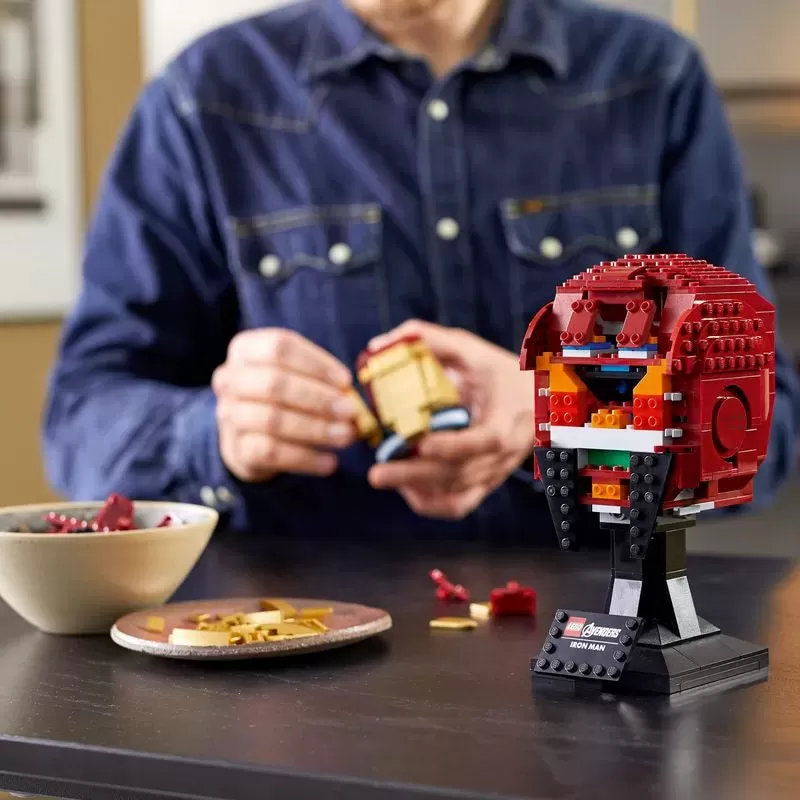 76165 MARVEL IRON MAN HELMET