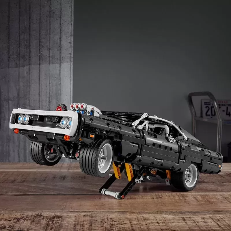 42111 TECHNIC DOMS DODGE CHARGER