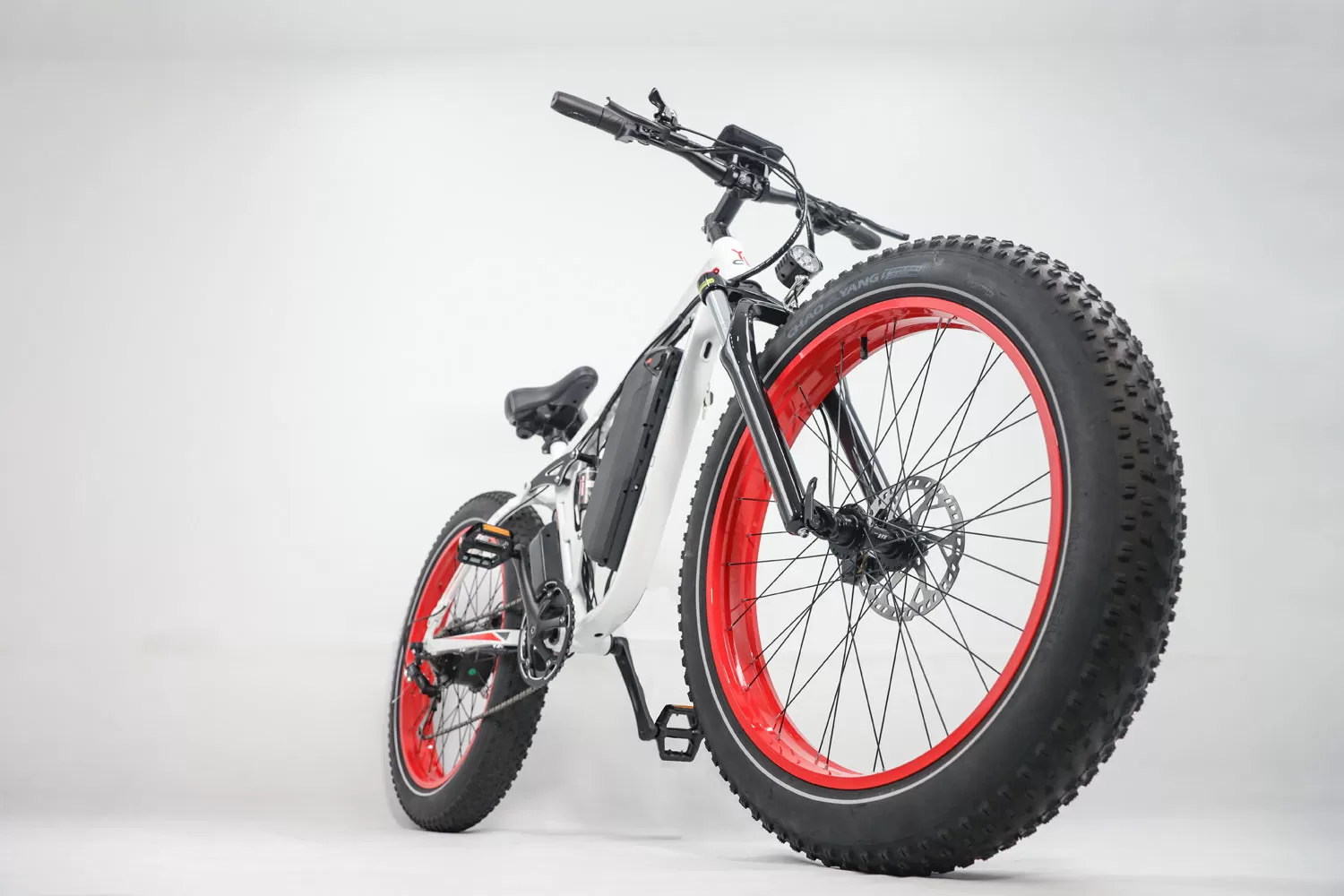 E-Bike Qld-01 48V 15.6Ah Aluminum Alloy Mountain Bike 750W Motor