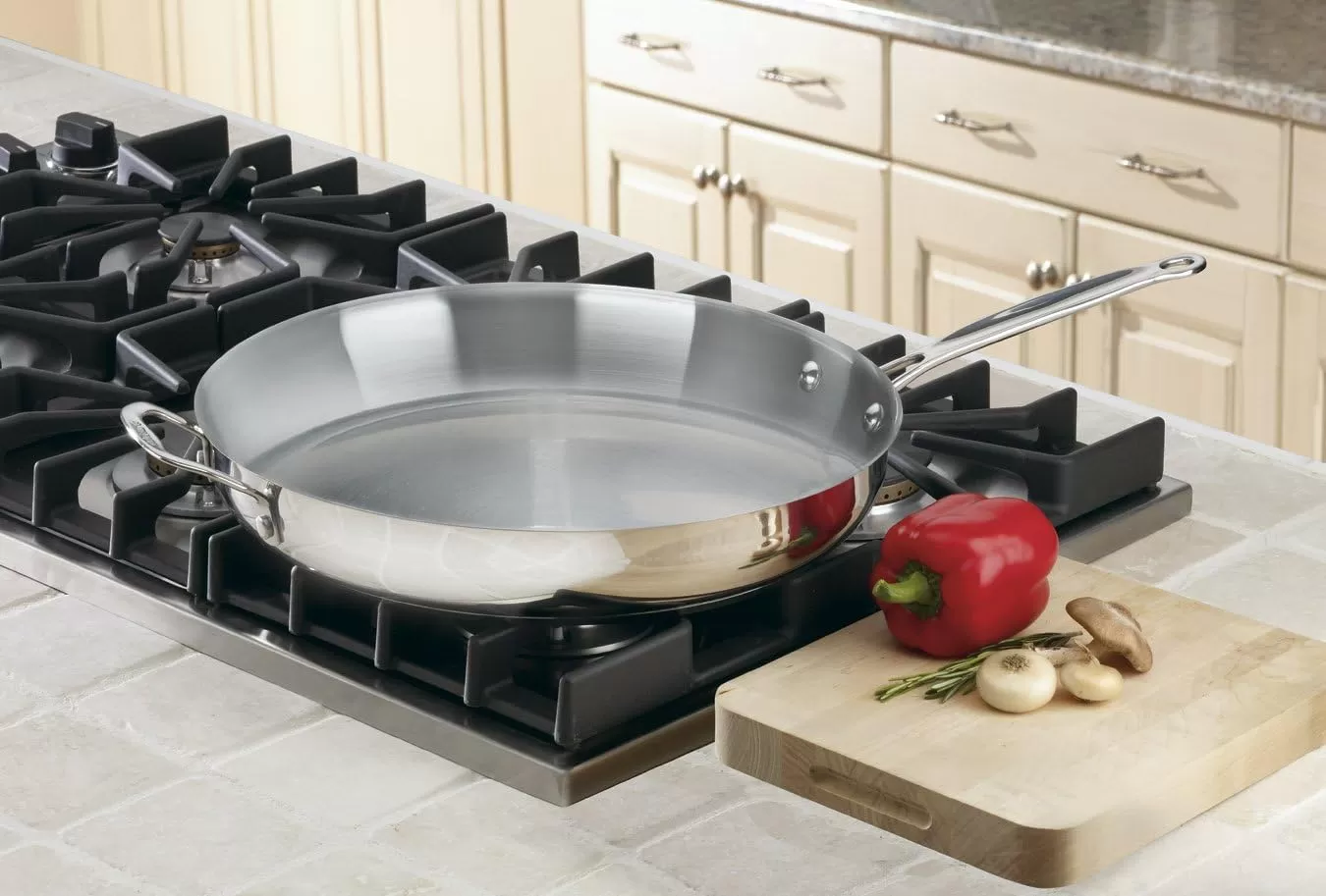 Stainless Steel 17-Piece Set Chef's-Classic-Stainless-Cookware-Collection
