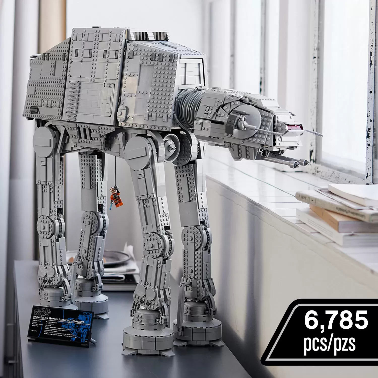 Star Wars AT-AT 75313 Ultimate Collector Series Building Kit (6,785 Pieces)