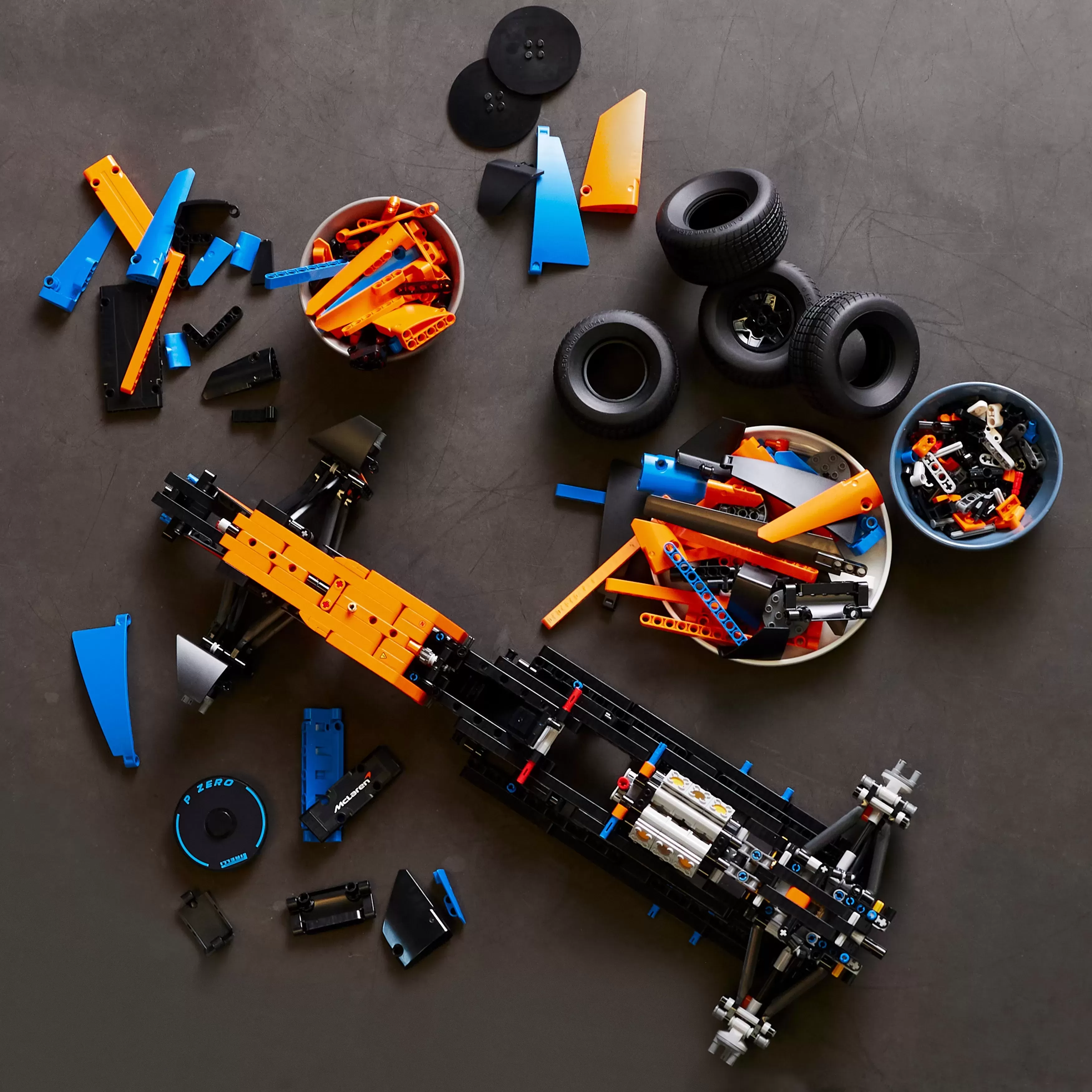 42141 TECHNIC MCLAREN FORMULA 1 RACE CAR