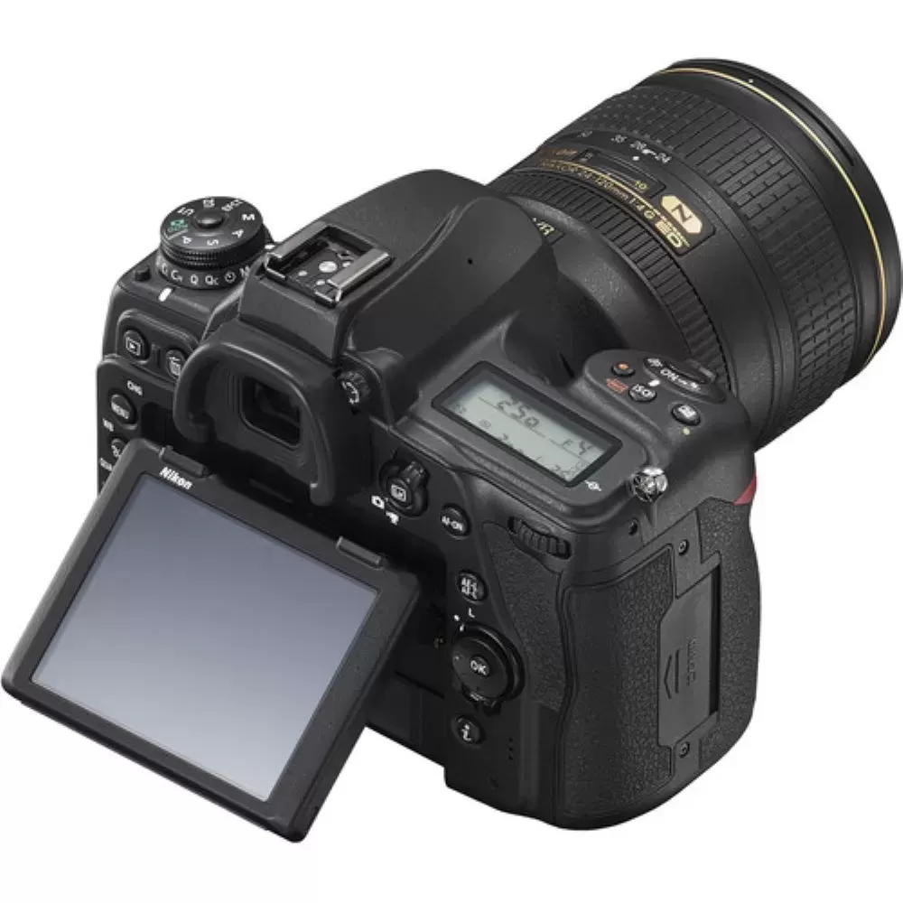 Nikon D780 DSLR Camera with 24-120mm f/4 AF-S Nikkor ED VR