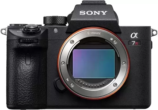 A7R III Mirrorless Camera: 42.4MP Full Frame High Resolution Interchangeable Lens Digital Camera With Front End LSI Image Processor, 4K HDR Video And 3