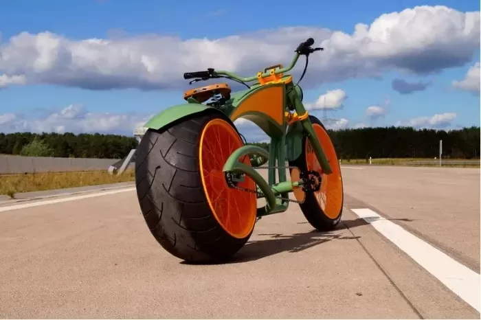 LIMITED TIME SPECIAL - 2023 OUTDOOR 2.0 E-BIKE