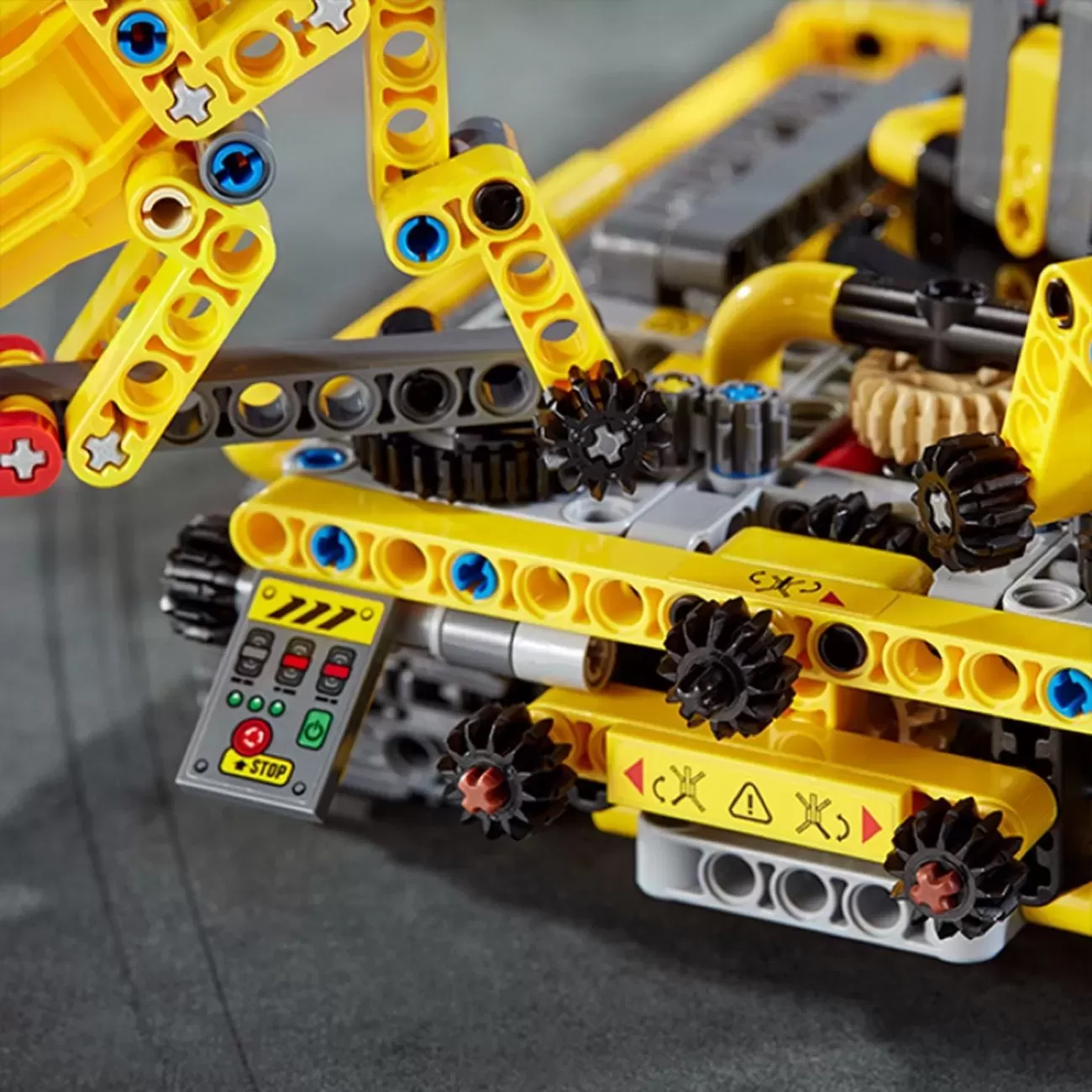 42097 TECHNIC COMPACT CRAWLER CRANE