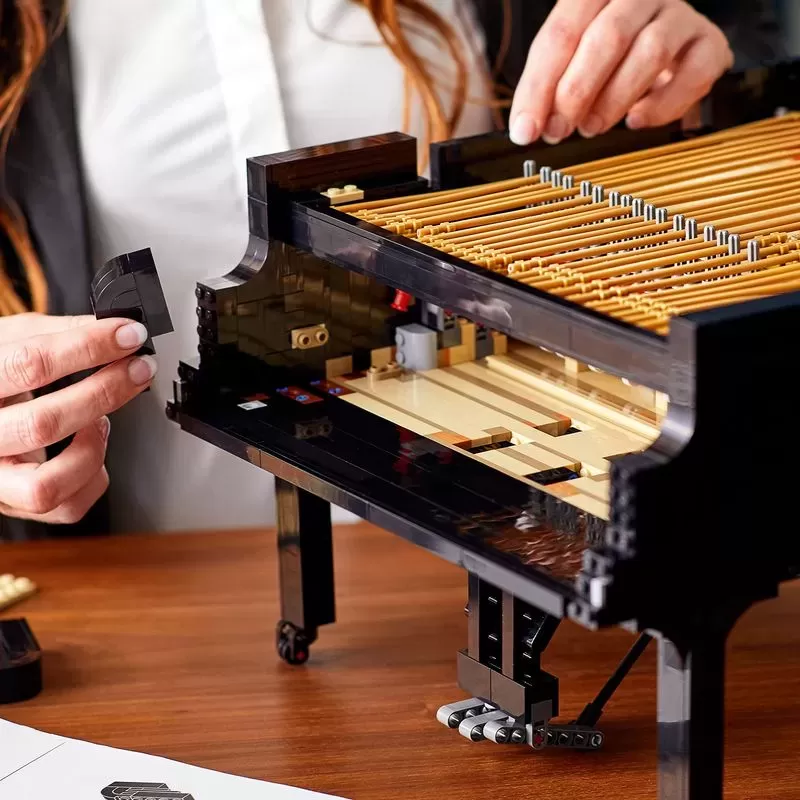 21323  IDEAS GRAND PIANO