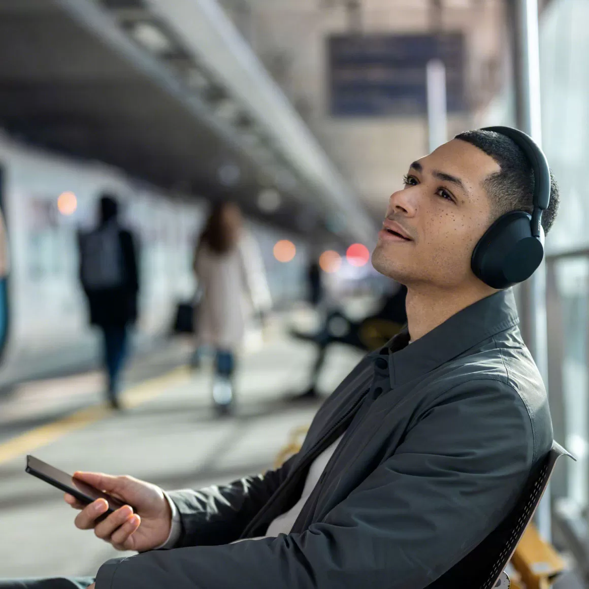Sony  WH-1000XM5