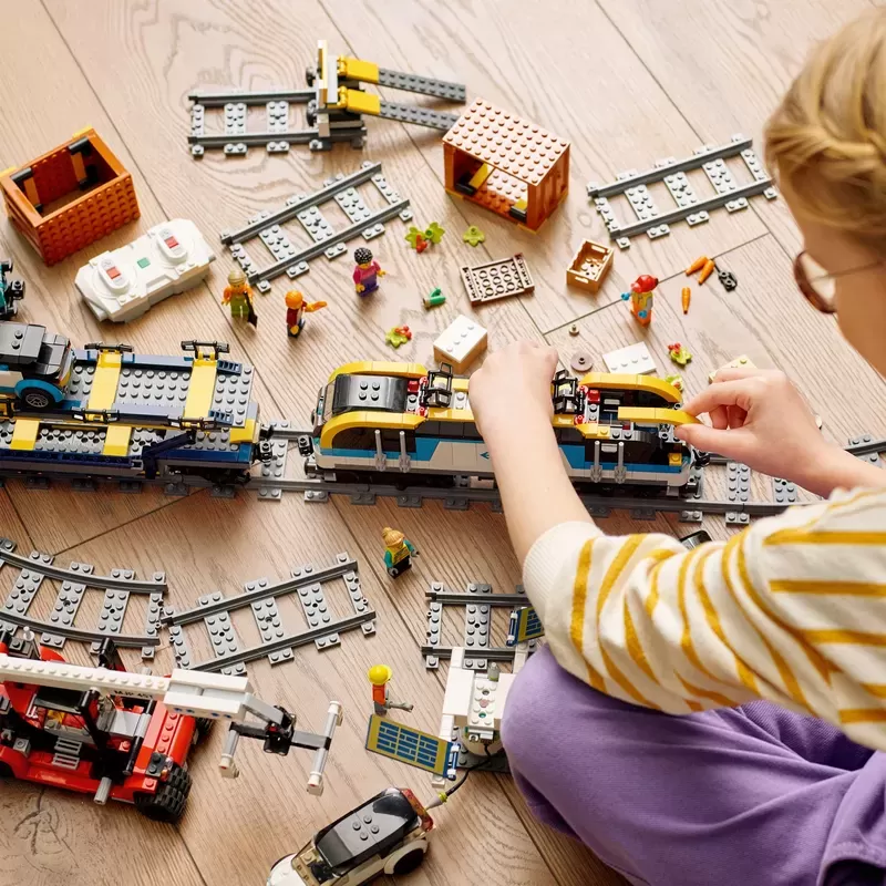 60336 CITY FREIGHT TRAIN
