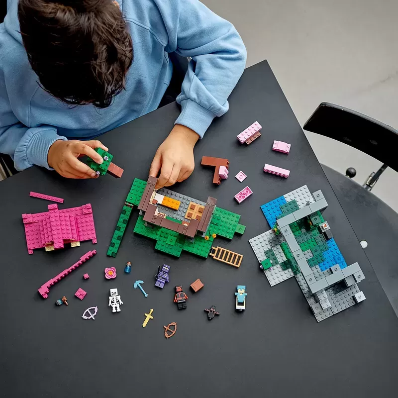 MINECRAFT THE TRAINING GROUNDS 21183 BUILDING KIT