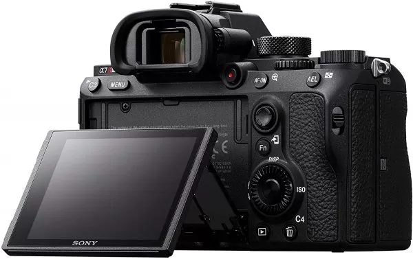 Sony a7R III Mirrorless Camera: 42.4MP Full Frame High Resolution Interchangeable Lens Digital Camera with Front End LSI Image Processor, 4K HDR Video and 3
