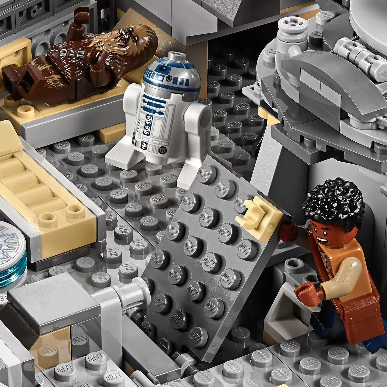 75257 STAR WARS MILLENNIUM FALCON