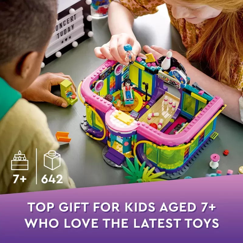 41708 FRIENDS ROLLER DISCO ARCADE