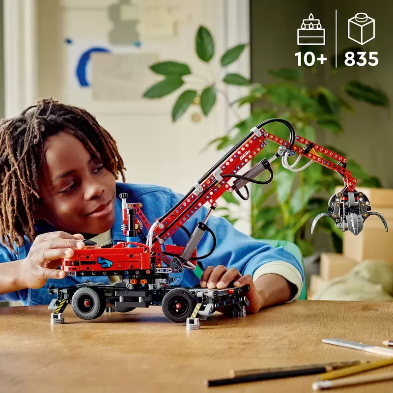 42144 TECHNIC MATERIAL HANDLER