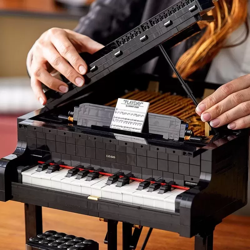 21323  IDEAS GRAND PIANO