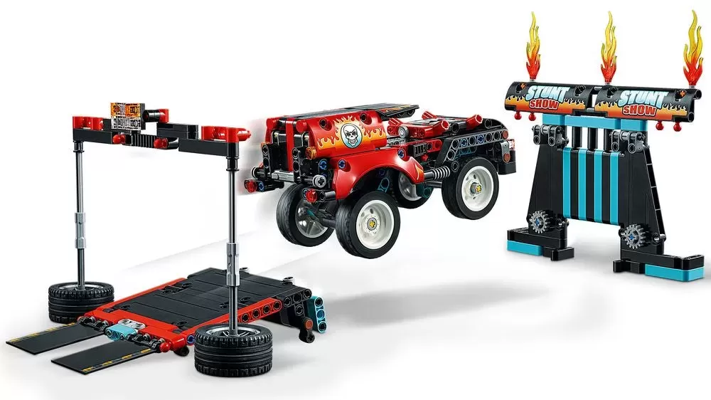 42106 TECHNIC STUNT SHOW TRUCK & BIKE