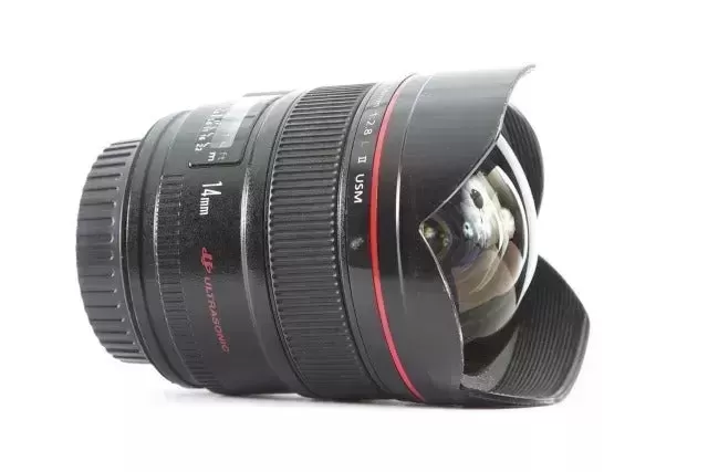 EF 14mm F/2.8L II USM Ultra-Wide Angle Fixed Lens For Canon Digital SLR Cameras