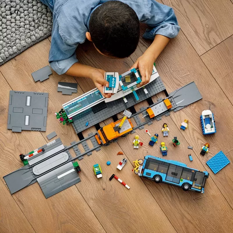 60335 CITY TRAIN STATION