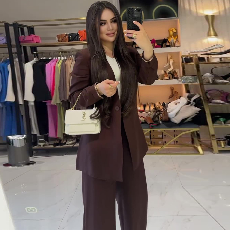 High-end suit and elegant commuter pants set