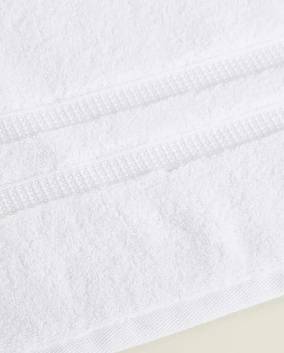 EXTRA SOFT TOWEL WITH DOUBLE BORDER